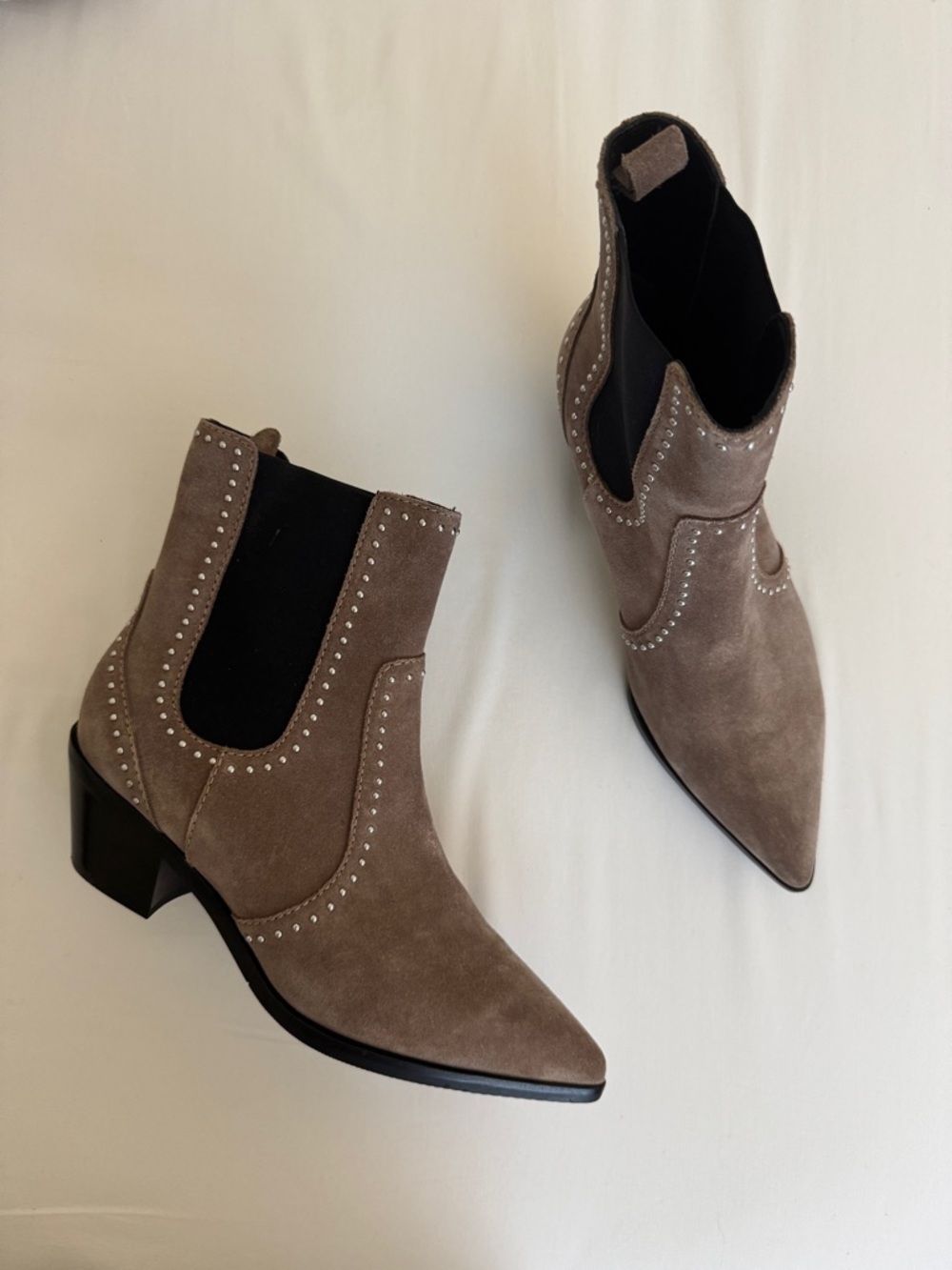 PAIGE Willa Studded Suede Chelsea Boots Taupe Size 8.5 - Like New NWOB
